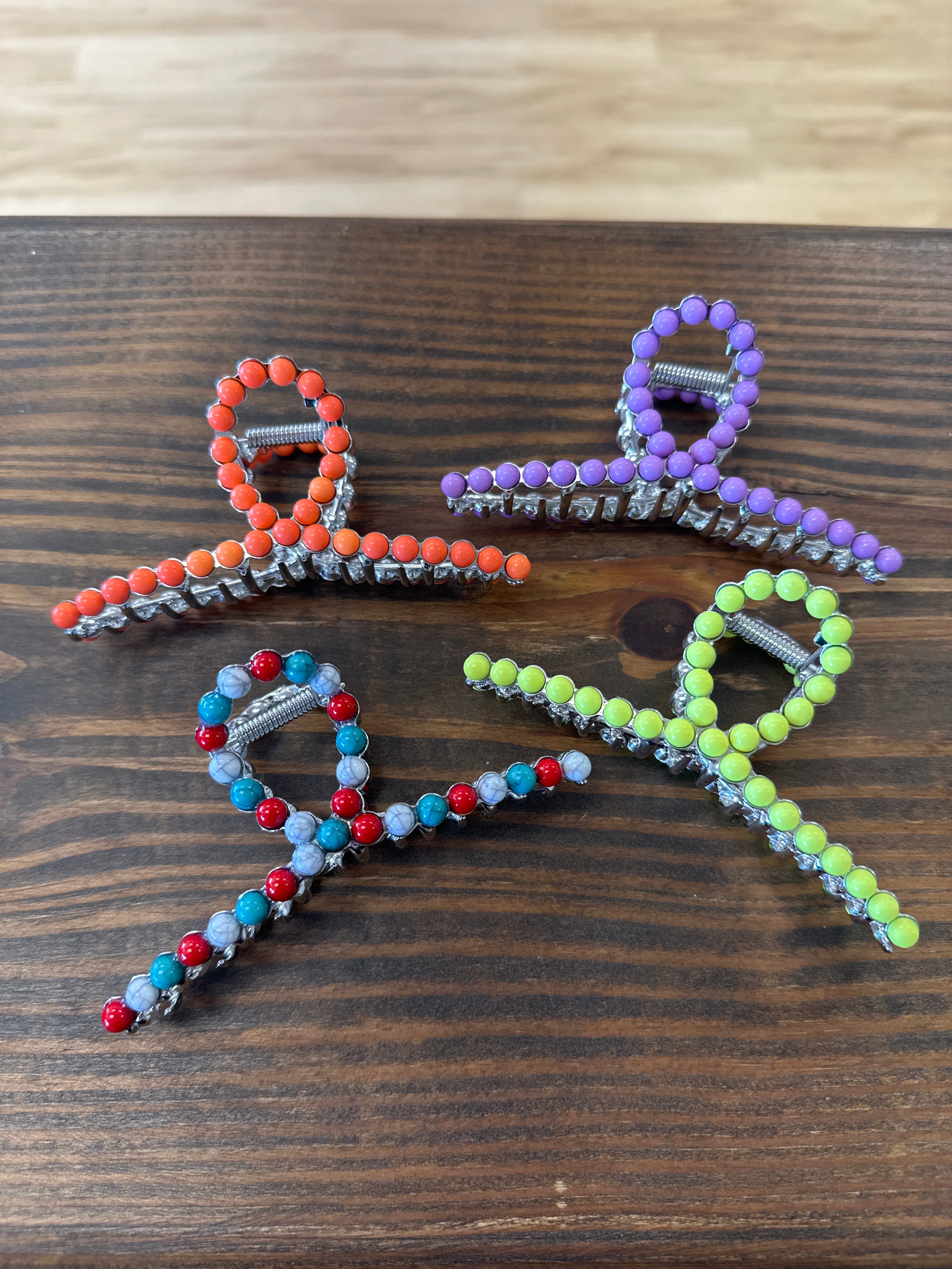 Faux Pearl Claw Clip