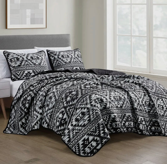 Aztec Reversible 3-piece Bedspread